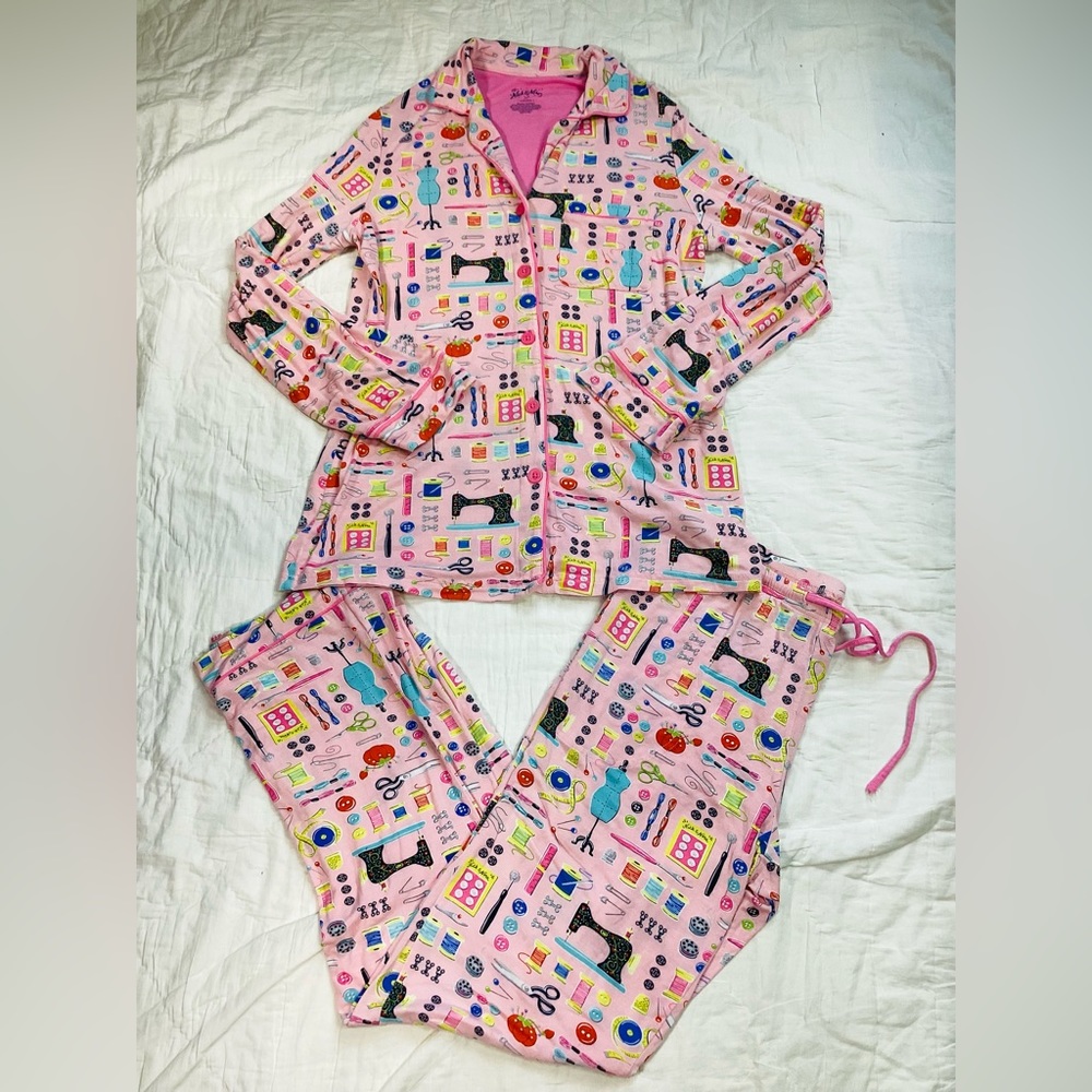 ASO TV Nick & Nora Sewing Seamstress Pajama Set XS